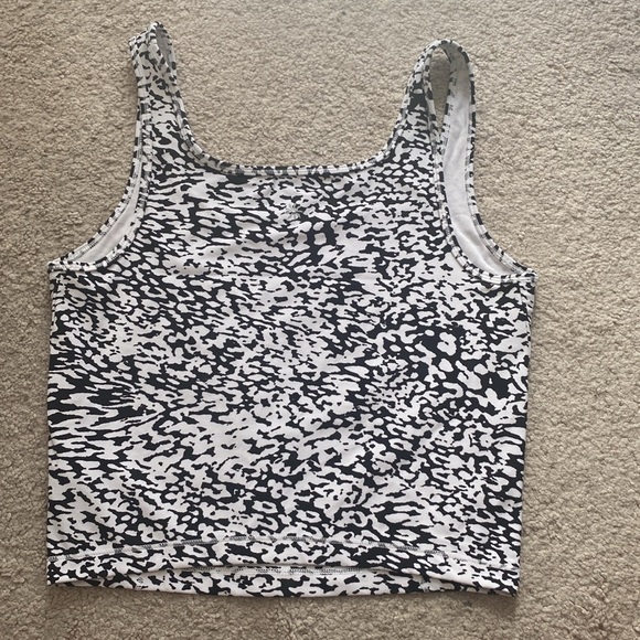 Athleta Leopard print tank - Picture 4 of 5
